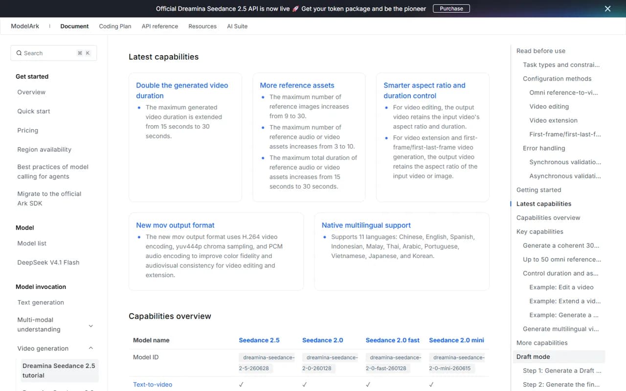 Documentation BytePlus de Seedance 2.5, encadrés Latest capabilities : durée maximale passée de 15 à 30 secondes, références images passées de 9 à 30, références audio ou vidéo passées de 3 à 10 pour 30 secondes cumulées, nouveau format mov, prise en charge de 11 langues, puis début du tableau comparatif Seedance 2.5, 2.0, 2.0 fast et 2.0 mini